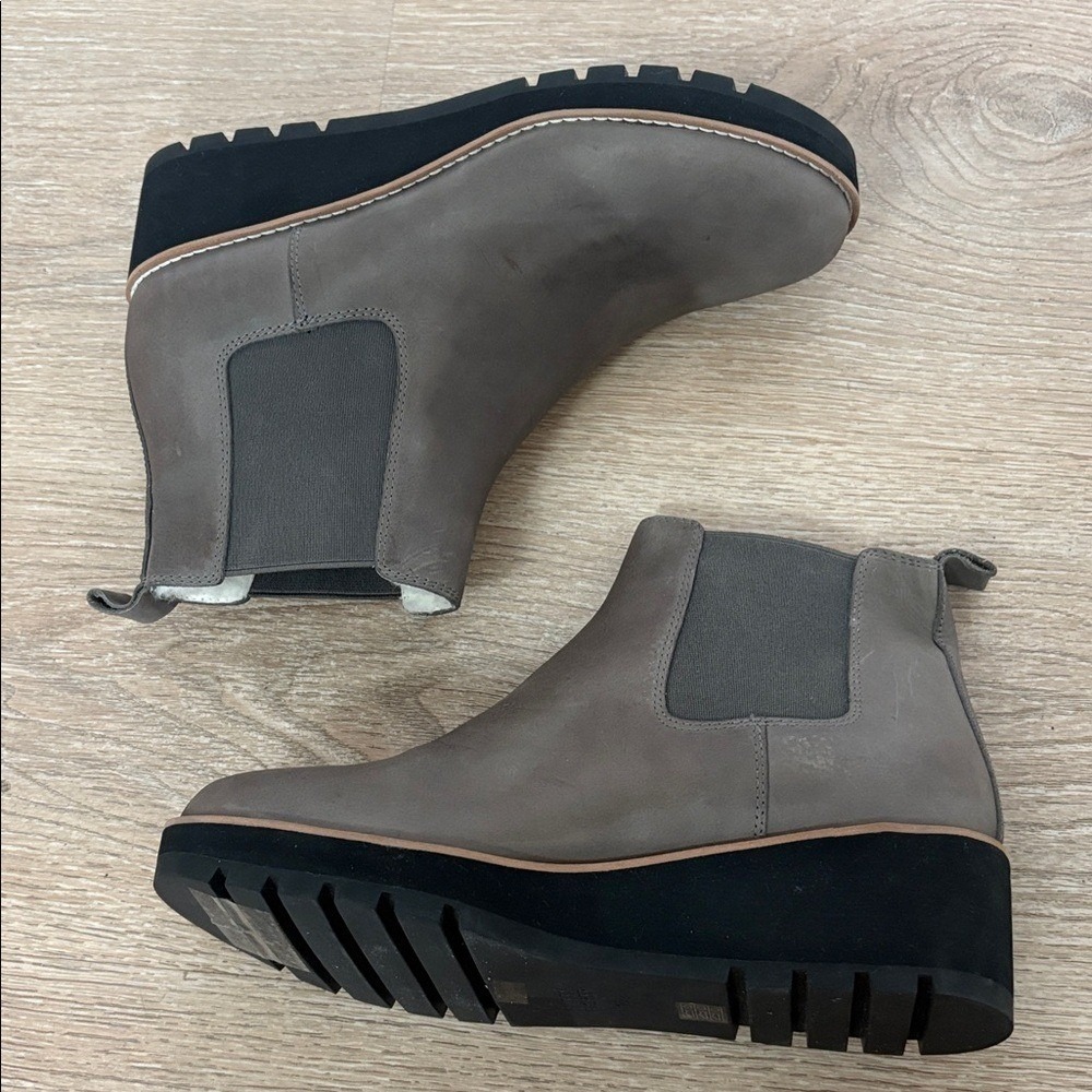 Eileen Fisher Shearling Lined Chelsea Wedge Ankle Boots Size 10 - Picture 9 of 16